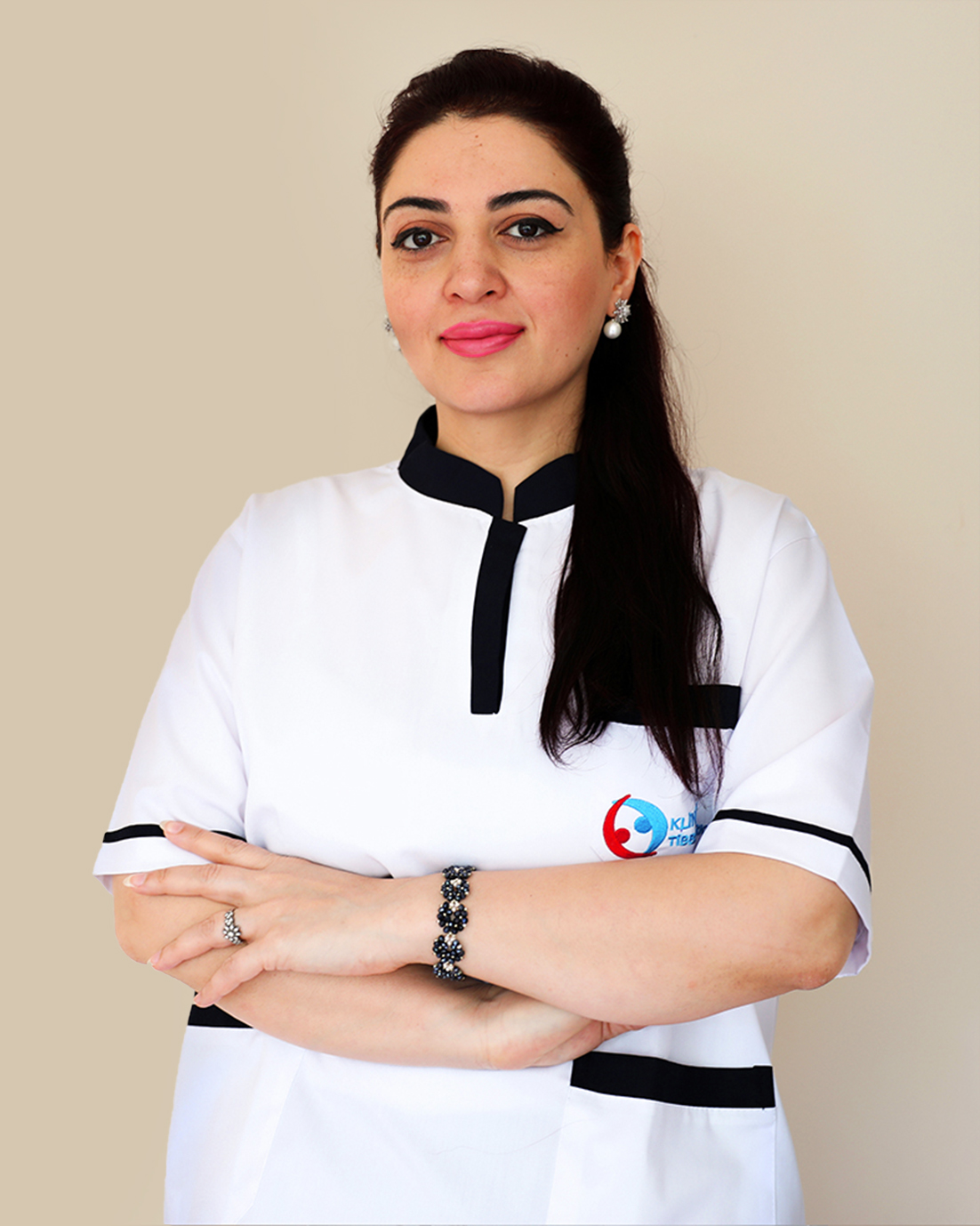 Dr. Ofeliya Rüstəmova